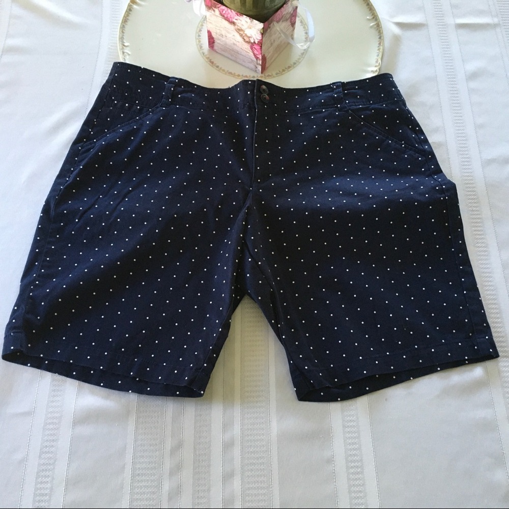 ➡️ Lee mid rise fit shorts ⬅️